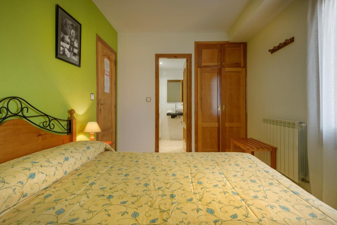 Hostal Kimboa Ansó Exterior foto